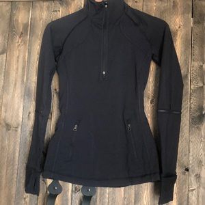 Lululemon top